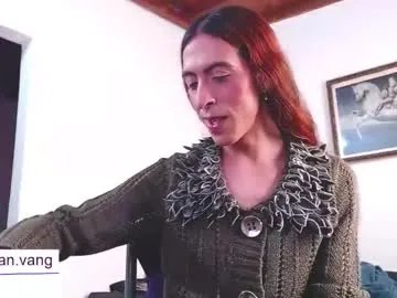 trix_fiore_oficial from Chaturbate