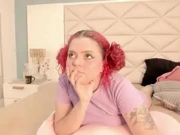 Twwiiggy19 from Chaturbate