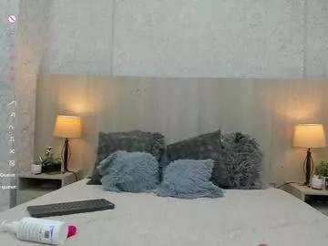 Naked Room valentina_robertson 