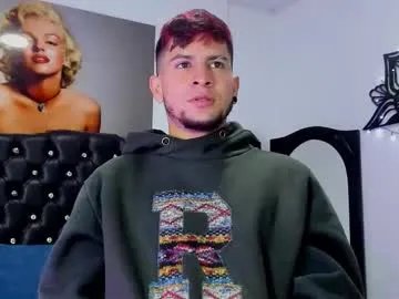 valentinoo_10 from Chaturbate