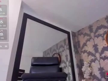 valeria_collin from Chaturbate