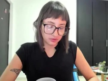 vandalovee from Chaturbate