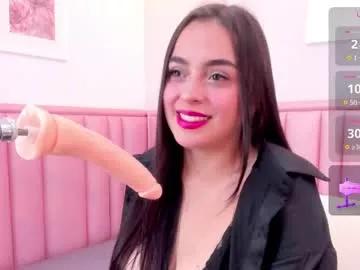 vic_petite from Chaturbate