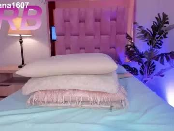 whiite_snow_ from Chaturbate