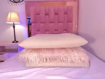 whiite_snow_ from Chaturbate