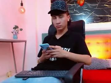 xandergrey8 from Chaturbate