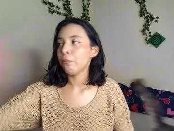 Xayahnds from Chaturbate