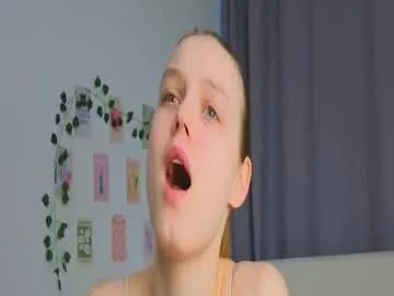 xiaobrunscheen from Chaturbate