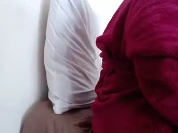 xxxbustybabe27x from Chaturbate