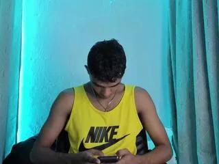 alejandro_williams from Flirt4Free
