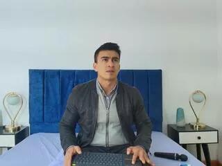 chris_clarck from Flirt4Free
