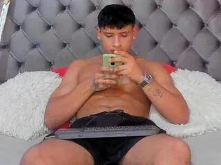 damond_brown from Flirt4Free