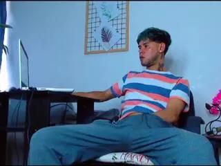 derryck from Flirt4Free
