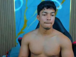 donald_loyal from Flirt4Free