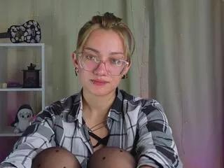 harriet_ellett from Flirt4Free