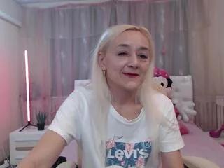 karmen_hiron from Flirt4Free