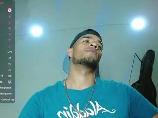 latino_xandre from Flirt4Free
