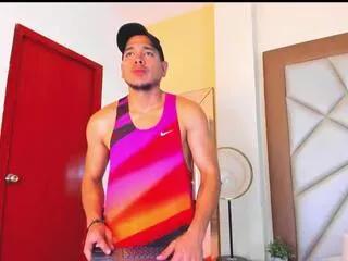 luciano_ferreti from Flirt4Free