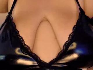maya_bellee from Flirt4Free