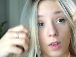 odella_curvey from Flirt4Free