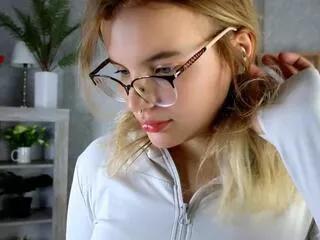 ora_grine from Flirt4Free