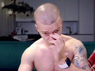 pashka_x from Flirt4Free