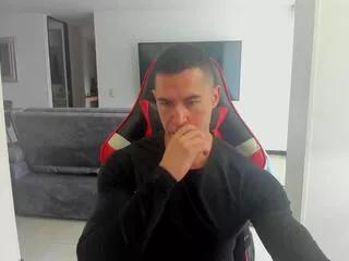uxio_x from Flirt4Free