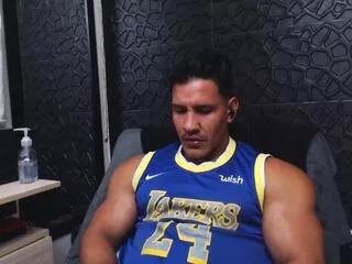viktor_herrera from Flirt4Free