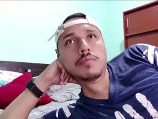 willer_fox from Flirt4Free