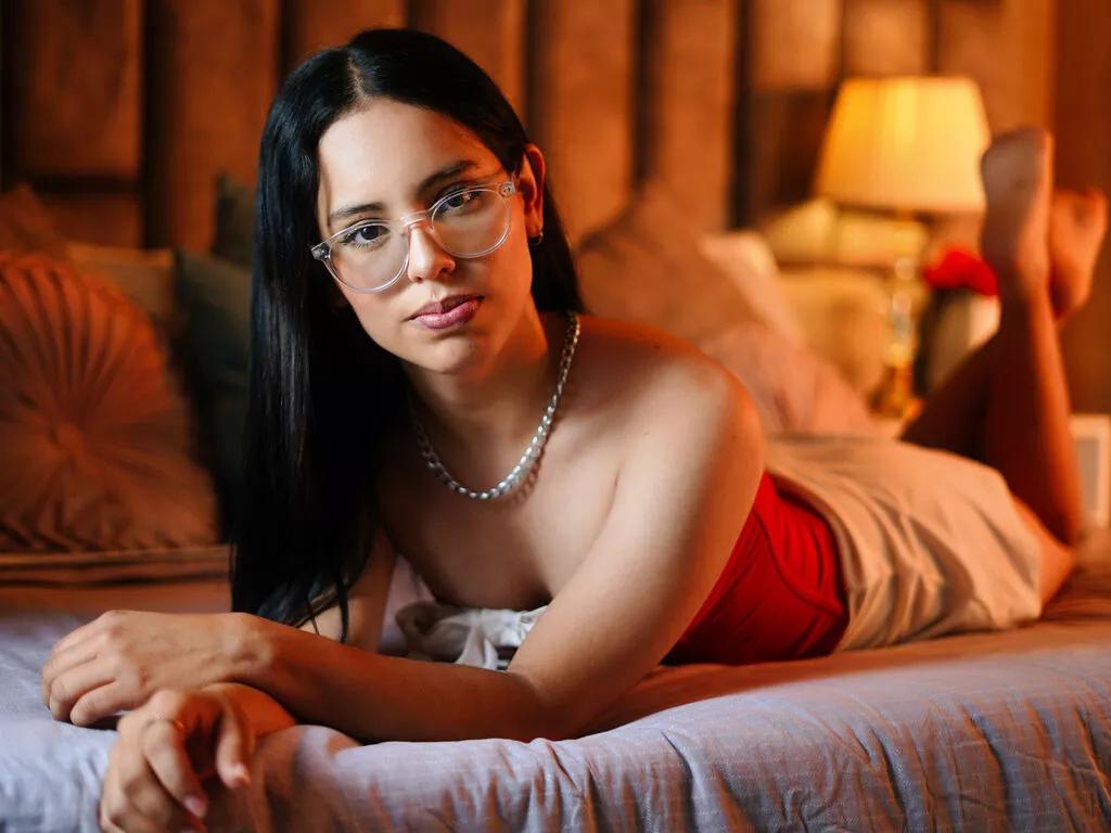AleHoult from LiveJasmin