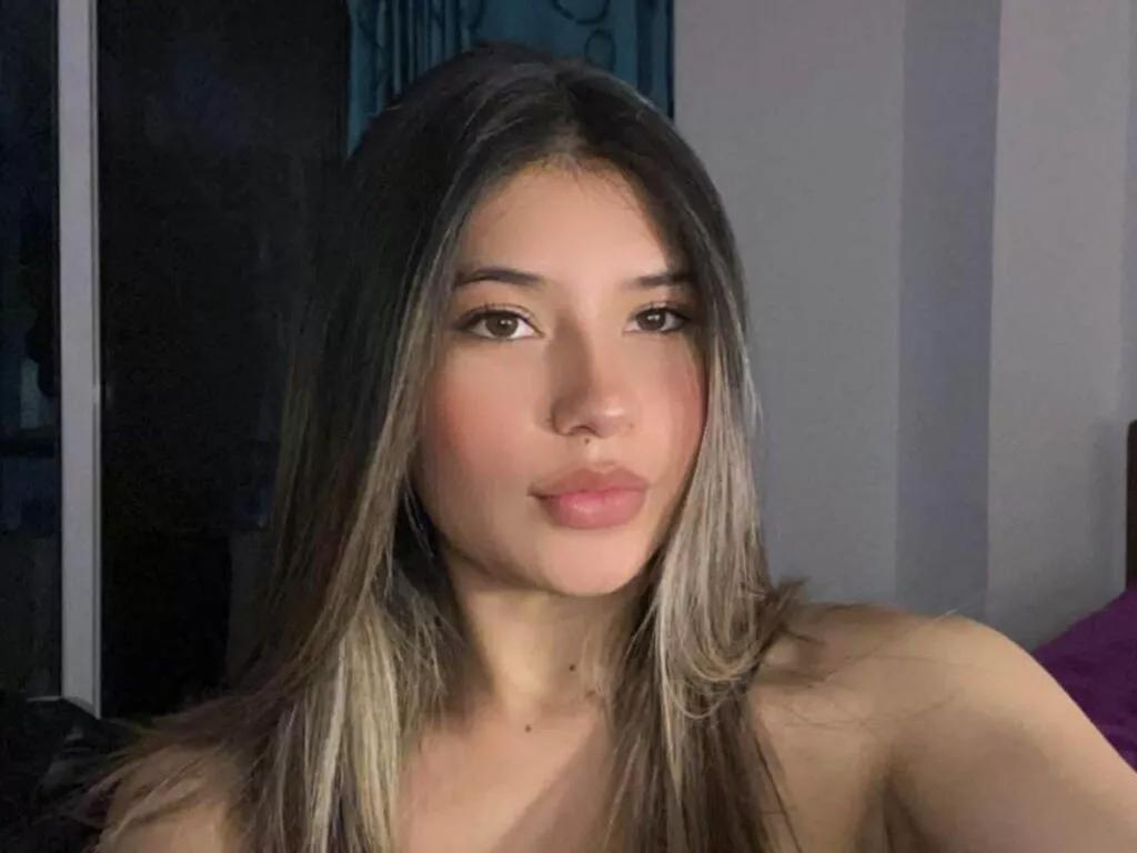 AmberChain from LiveJasmin