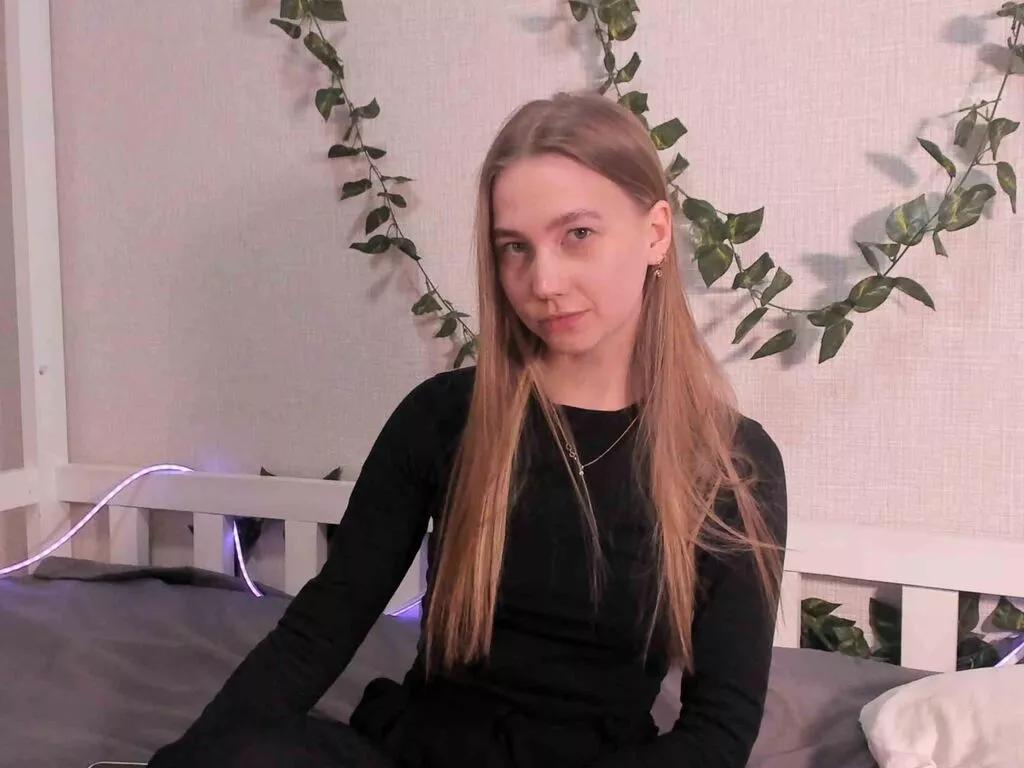 ElzaBlack from LiveJasmin