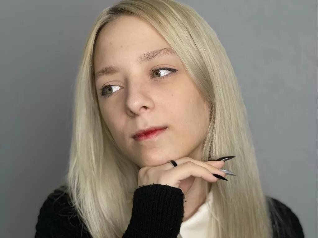 OdelynChasey from LiveJasmin