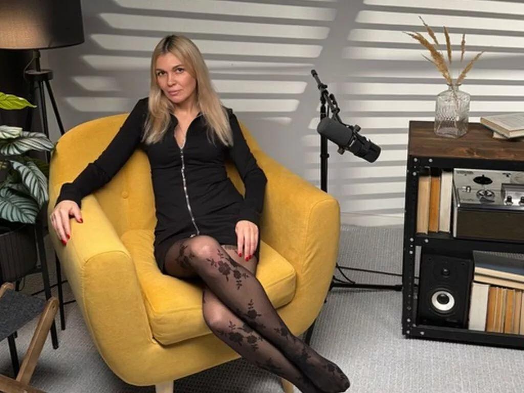 SamanNova from LiveJasmin