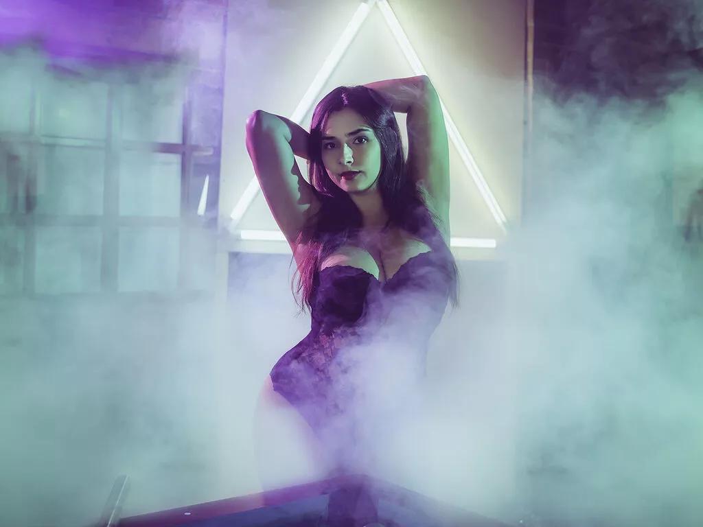 SuzyAmaya from LiveJasmin