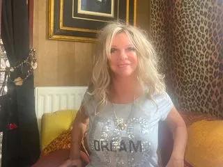 ANNAAROMA19 from Streamate