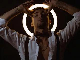 DrakeNeuman from Streamate