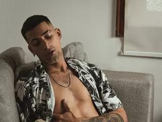 DrakeNeuman from Streamate