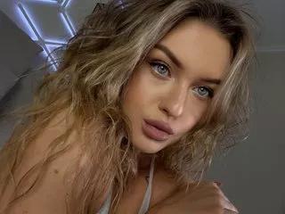 EvyFox from Streamate