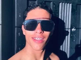 Geronimo_gomez019 from Streamate