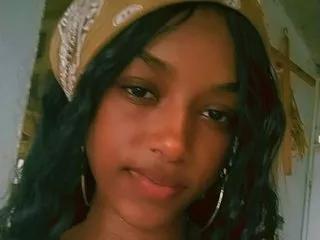 Laurahot10 from Streamate
