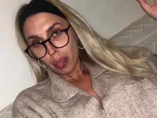Leacam97 from Streamate