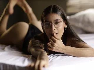 LittleLau from Streamate