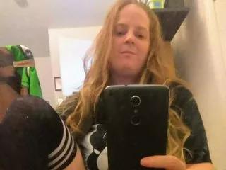 lovehollyann from Streamate