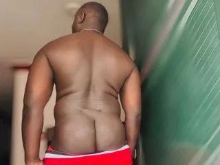 MuscularJohn from Streamate