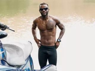 santiblack from Streamate