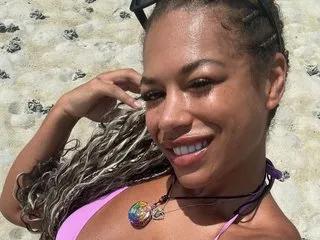 Tame_Caramel from Streamate