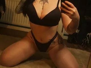 TattooedSiren_X from Streamate