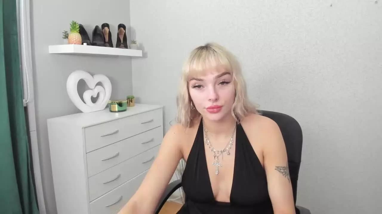 PollyDesire from Streamray