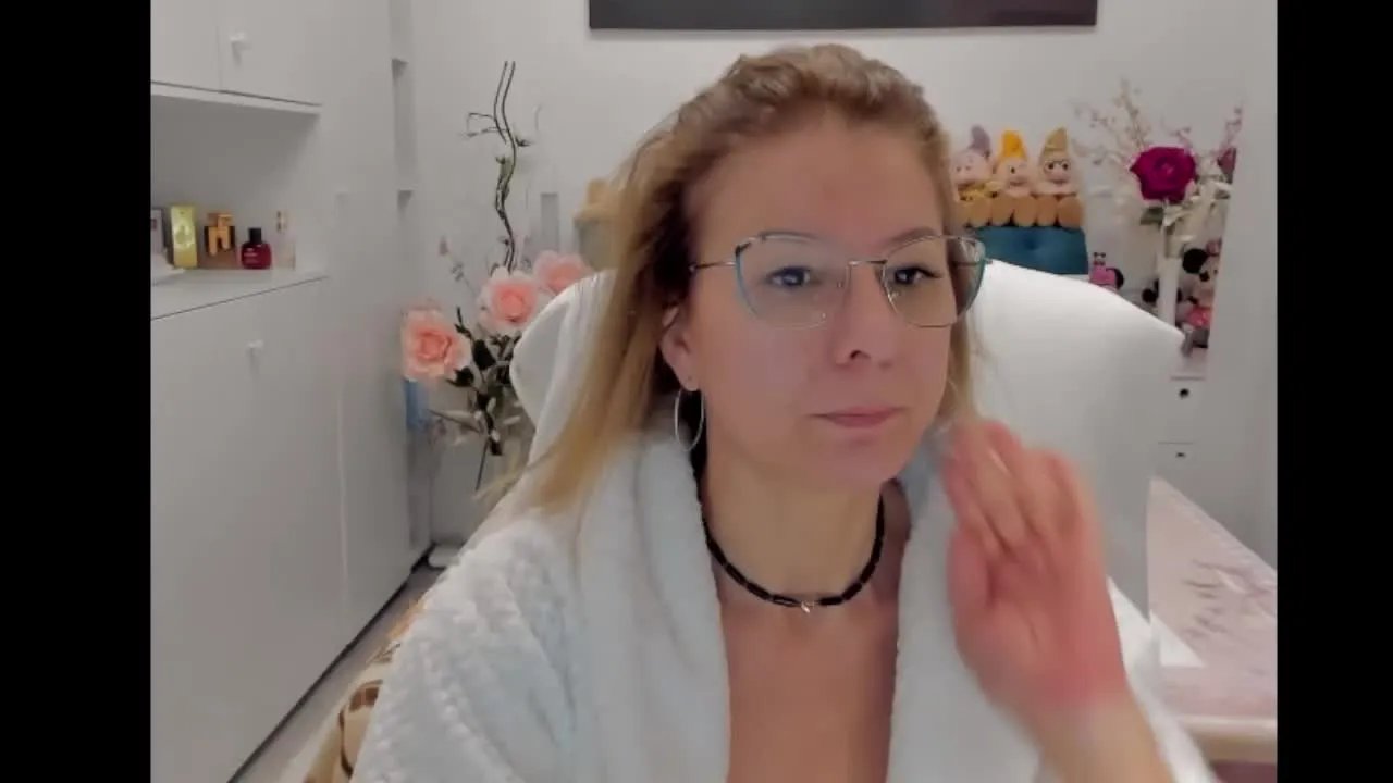 SalomeJade from Streamray